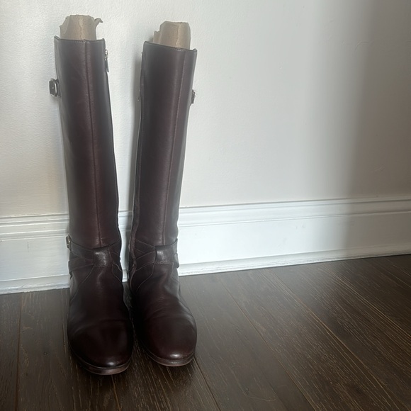 Uggs boots - Picture 2 of 6